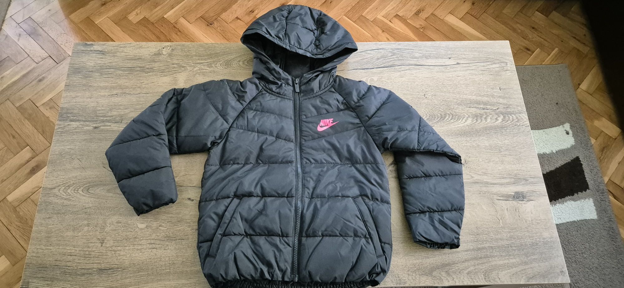 Преходно яке Nike 116-122 размер