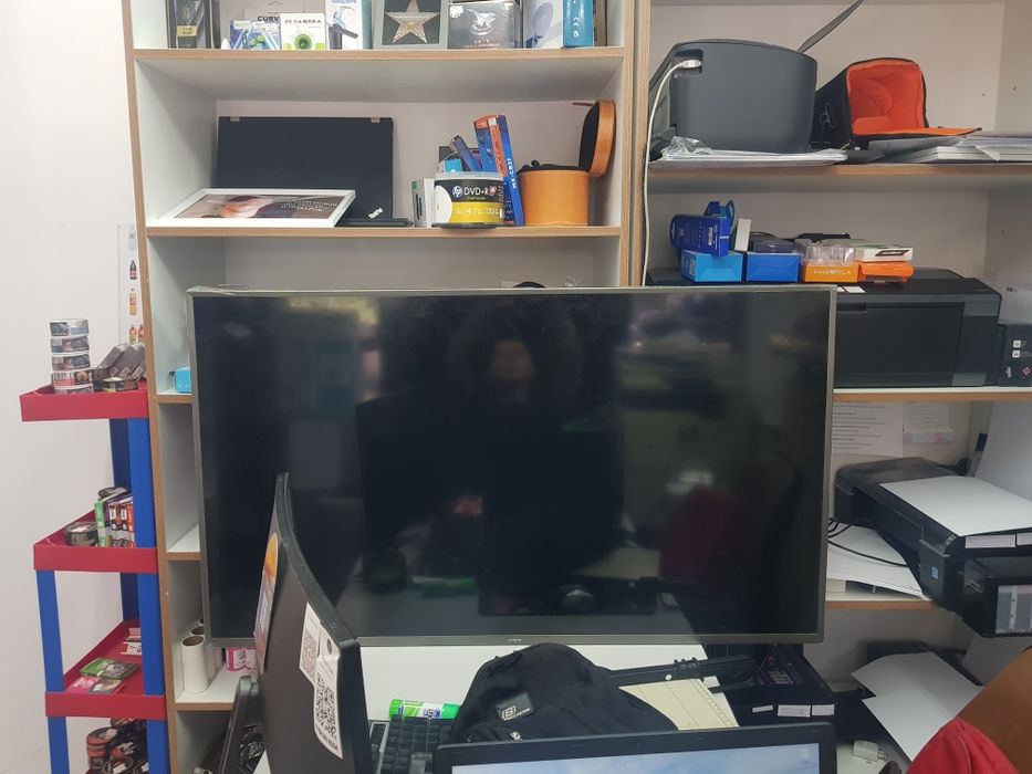 Yasin 50e5000 новый цена 190 тысяч  50 диогональ 127см