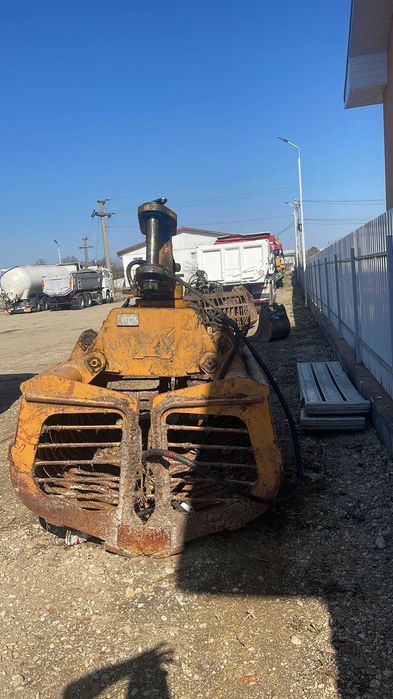 GRAIFER pentru incarcat deseuri, rumegus