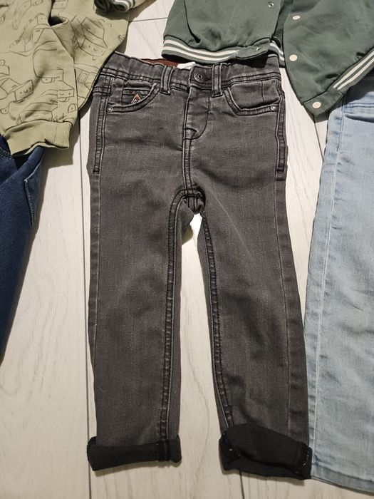 Vand lot haine baieti, 2-3 ani - 50 Ron