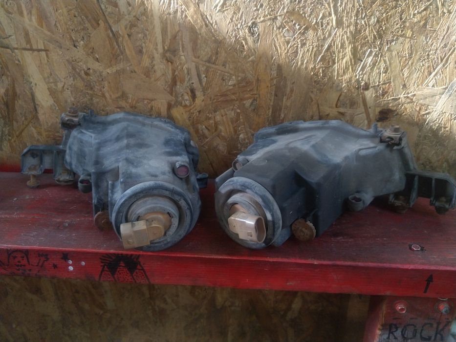 Продам противатуманки таета альтеза