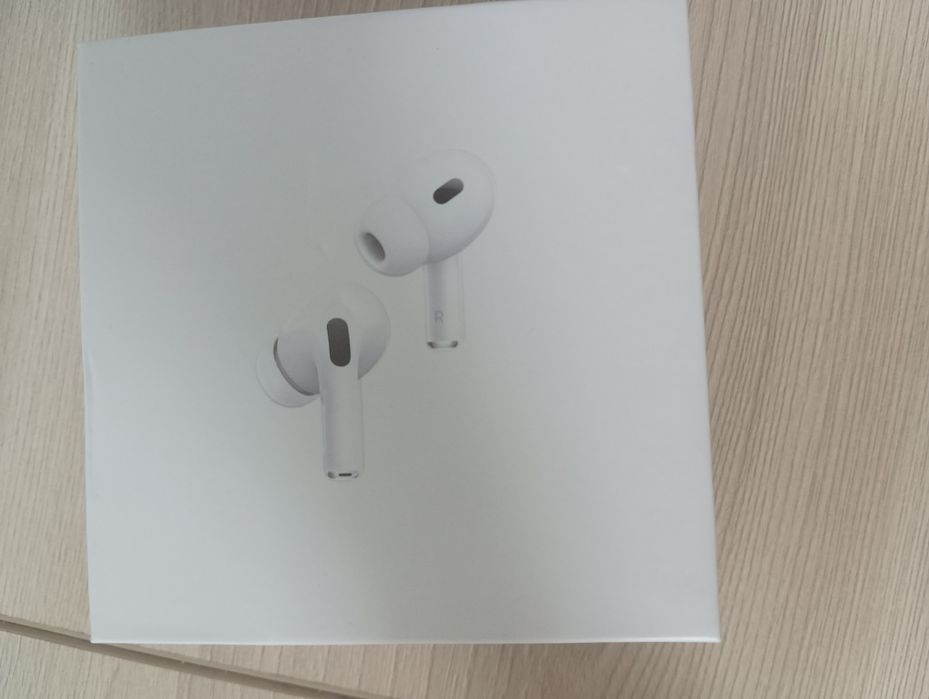 AirPods Pro 2 nd Generation with MagSafe Charging Case