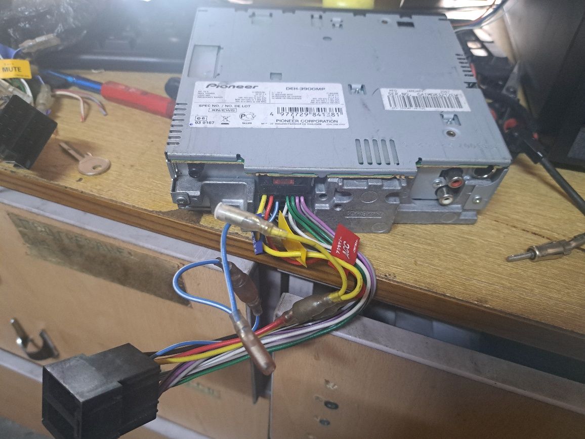 Оригинален Pioneer DEH 3900Mp3.Aux.Cd