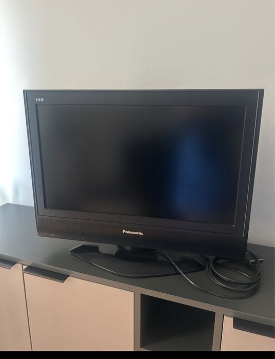 Vând televizor Panasonic , folosit dar stare foarte bună