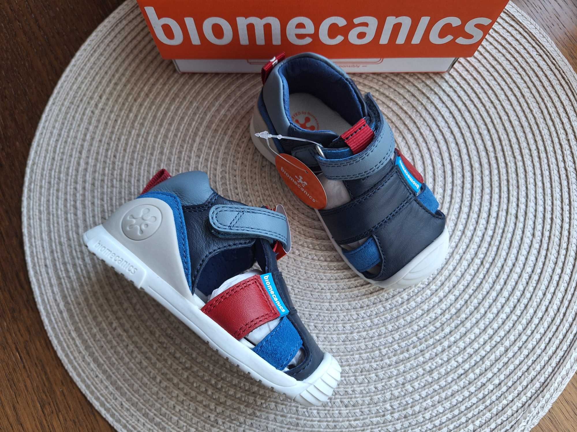 Нови сандали на Biomecanics, Geox, Primigi - н. 21