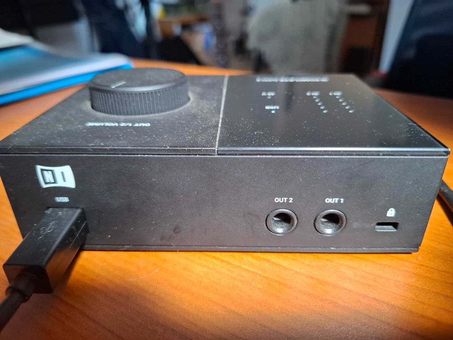 Native Instruments Komplete Audio 2 - Interfață Audio