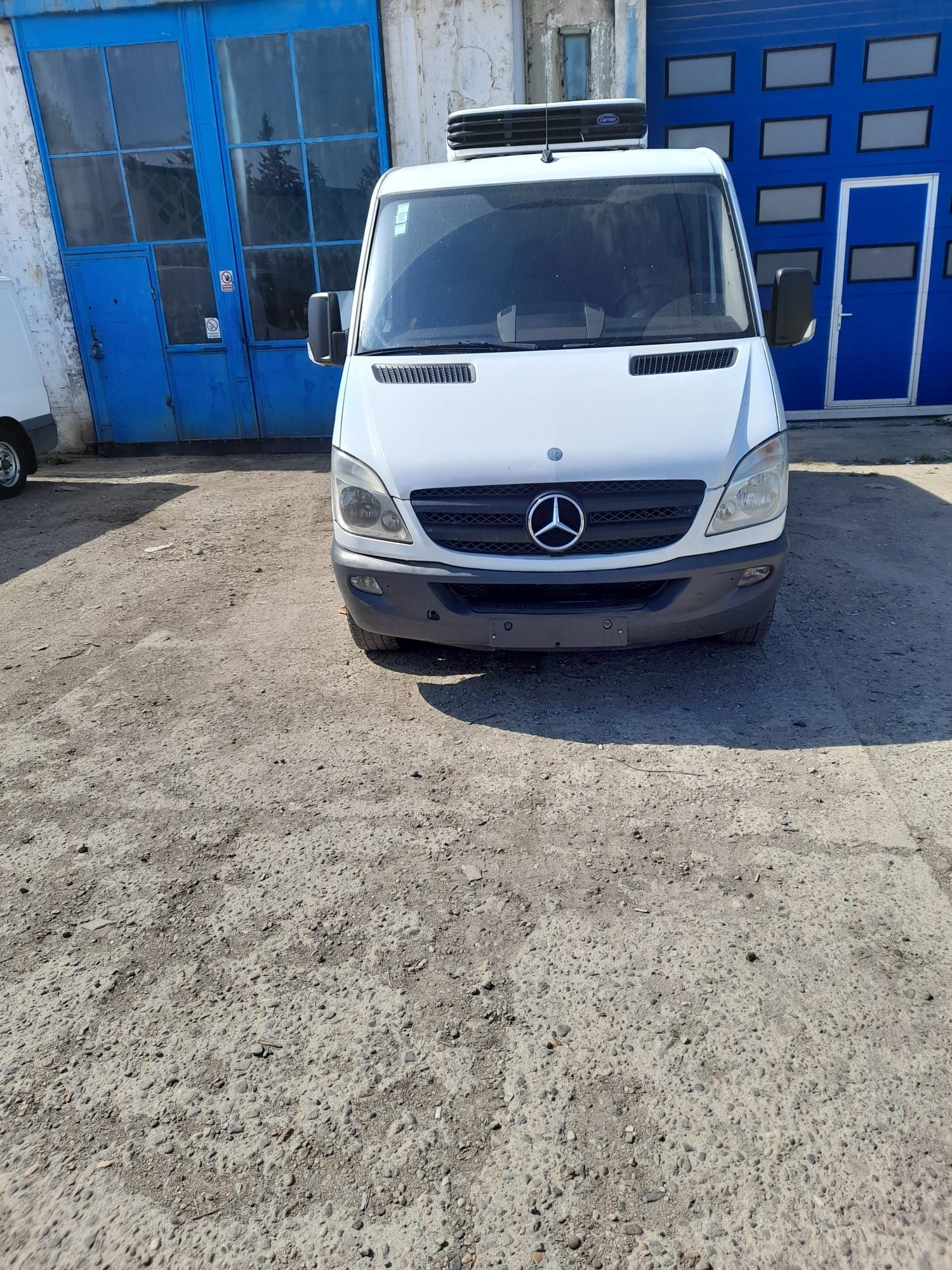 Vînd Mercedes sprinter