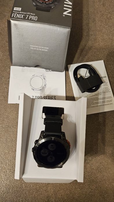Garmin fenix 7 pro solar 47 mm sau schimb cu smartwatch de 46, 45 mm.
