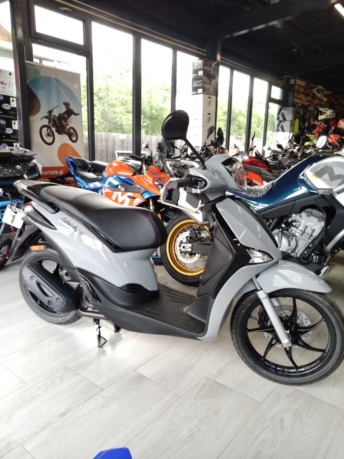 Piaggio Liberty 125 ABS  nou 0km-se conduce cu B-stoc EST BIKE Campina