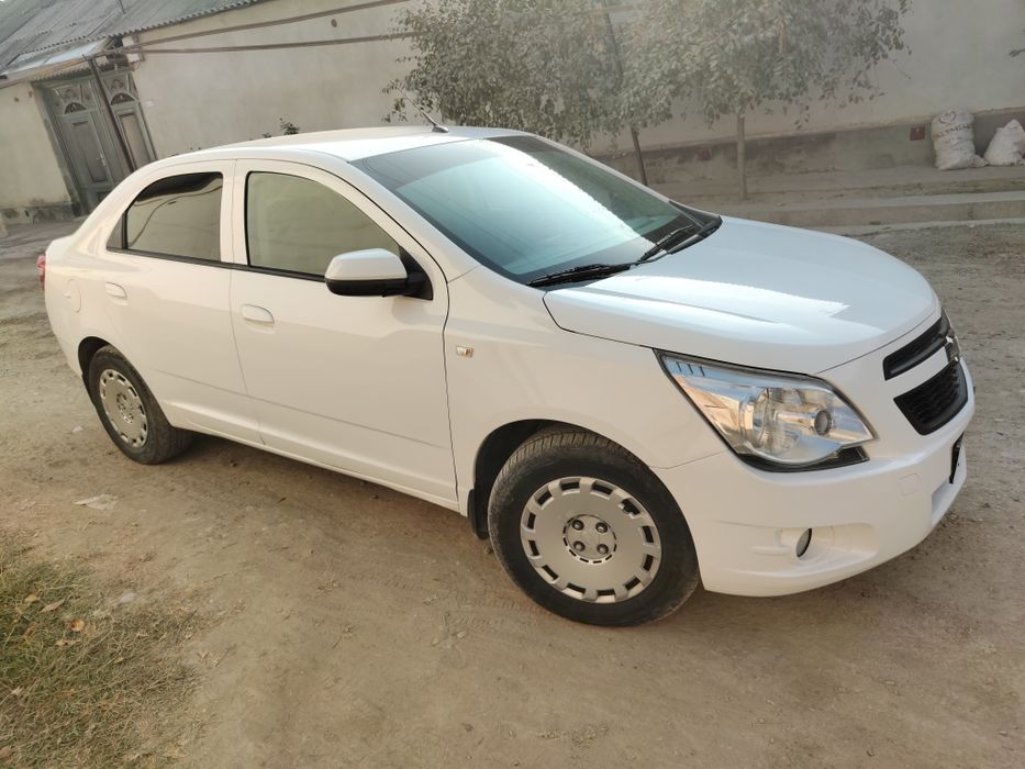 Chevrolet cobolt 2 poz