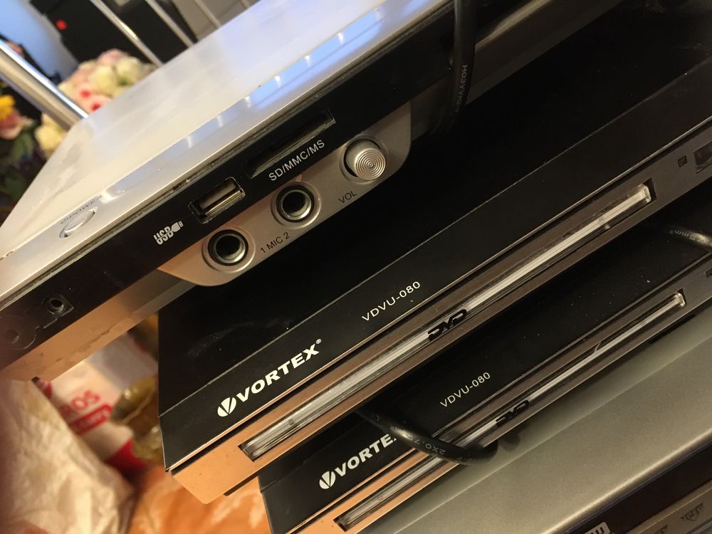 Vand aparate DVD player recorder nefuncționale .