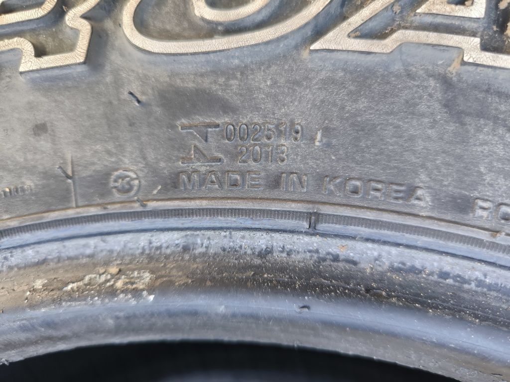 Продам шины на джип