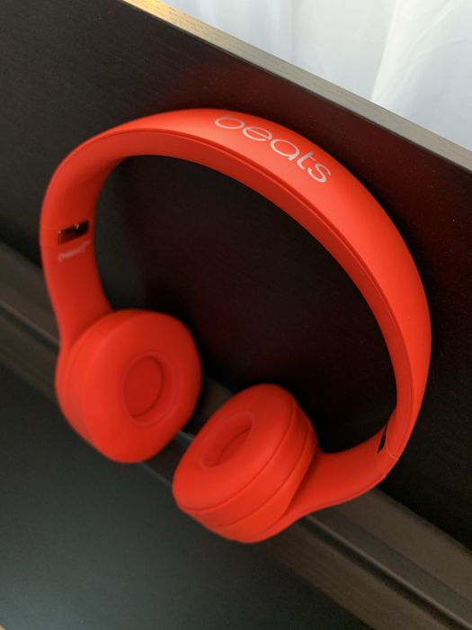Casti wireless Beats Solo 3 rosii
