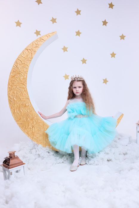 Распродажа детских бальных платьев