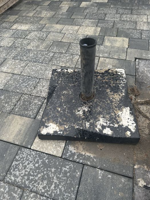 Masa de gradina cu umbrela