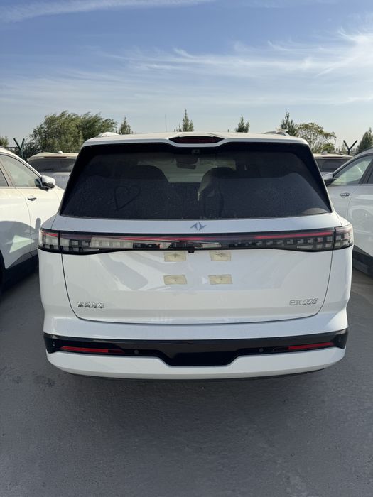 DongFeng 008 resayling ULTRA oq / qora ranglari bor