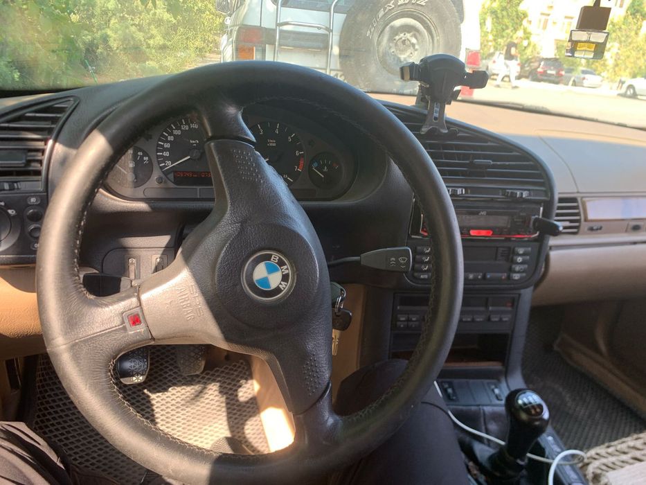 Руль на БМВ е36 bmw