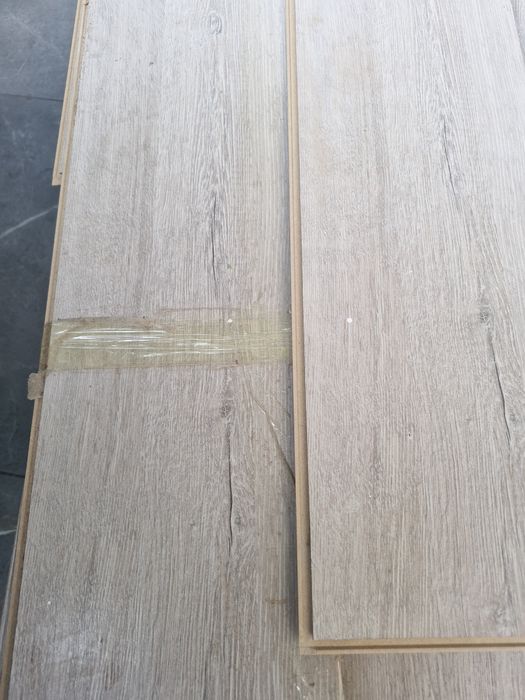 Продам ламинат 20кв,б/у.