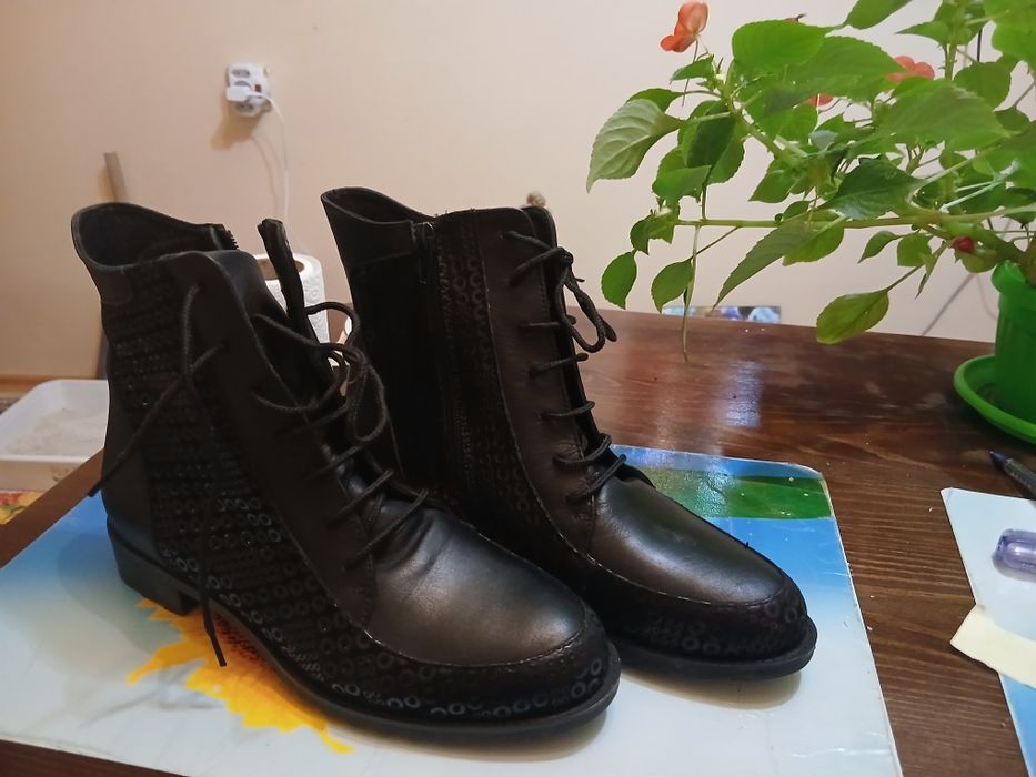 Дамски боти, естествена кожа