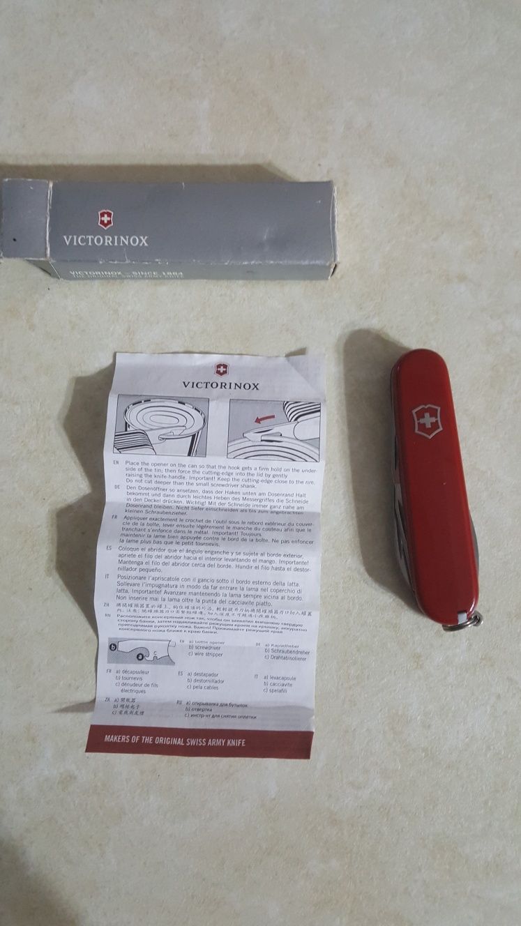 Vand briceag de buzunar Victorinox Officier Suisse