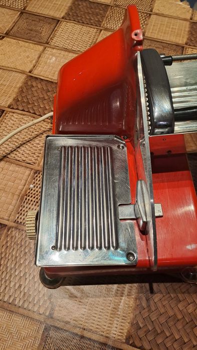 Машина за рязане на  колбаси  quick mill vintage