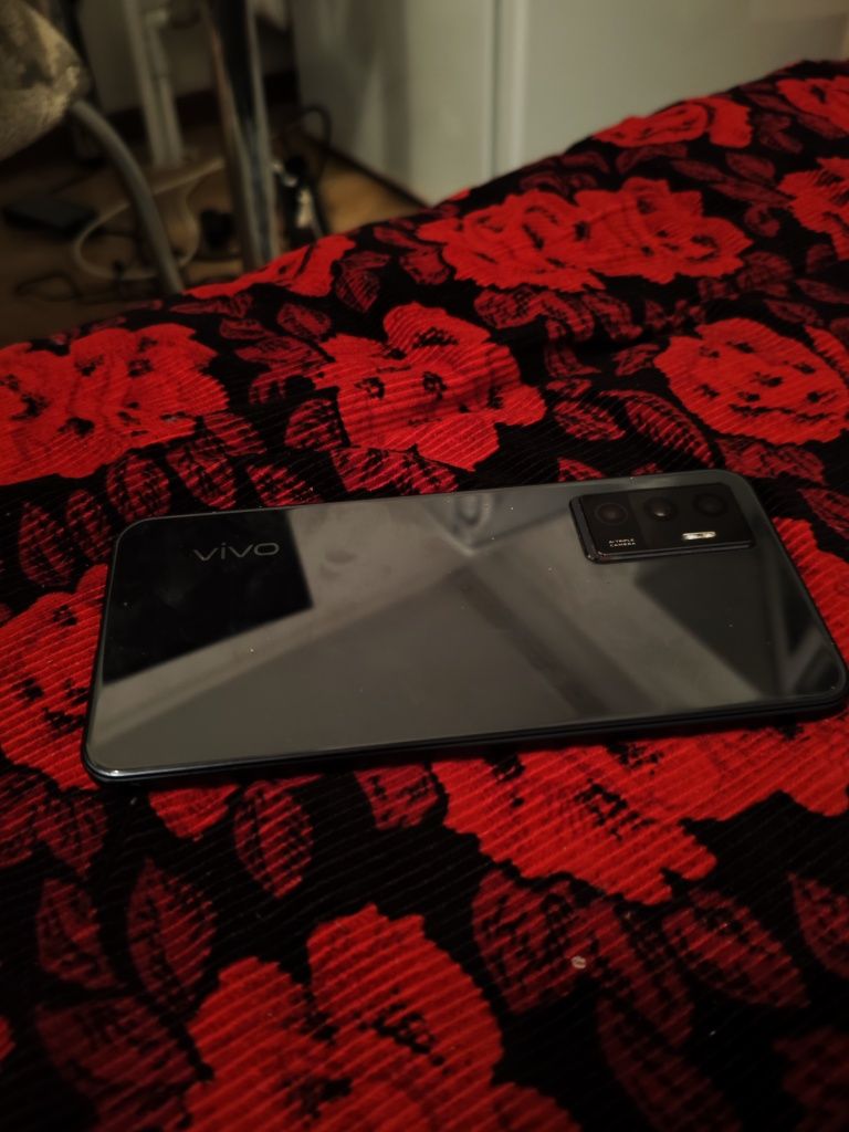 продается Vivo v23e
