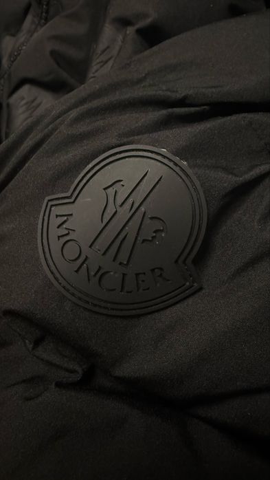 !VIP Moncler jacket!