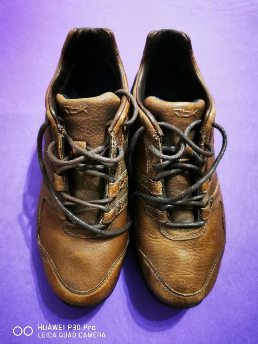 Детски маратонки Reebok(естествена кожа), номер 37,5, чисто нови!