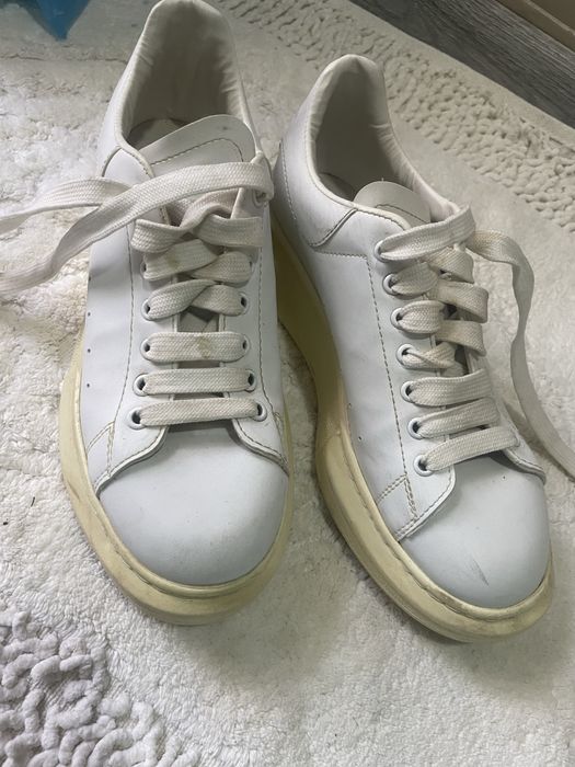 Krossovka 39 jenskiy