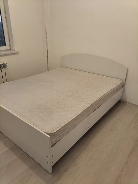 Продам 2х спальни кровать