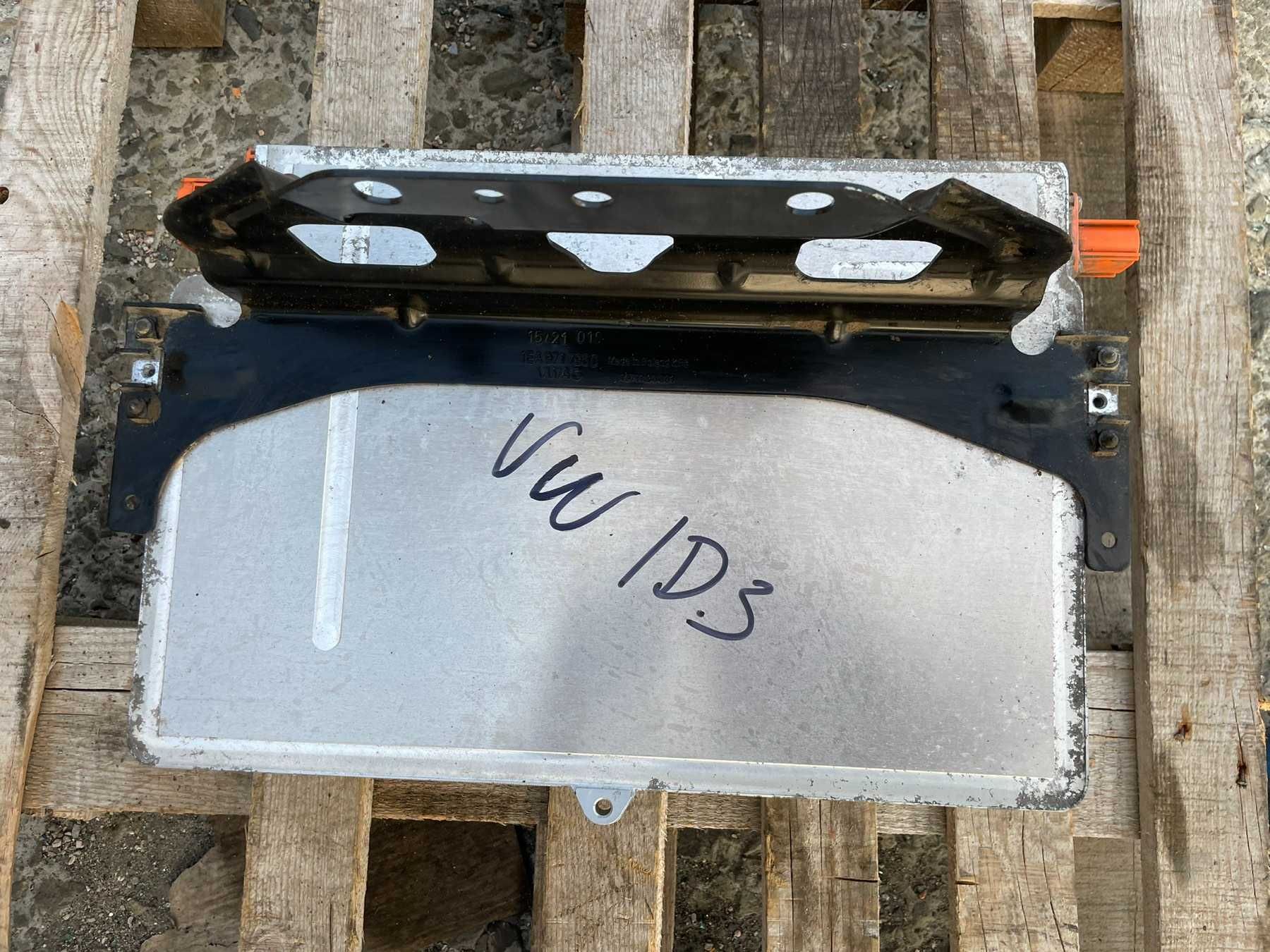 Инвертор Зарядно Основна Батерия 1EA915684BG VW ID.3 E11 pro