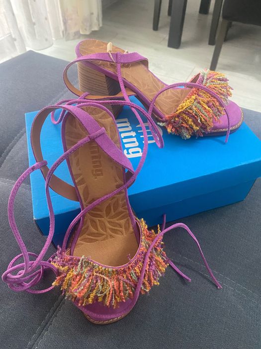 Sandale de piele întoarsă NOI