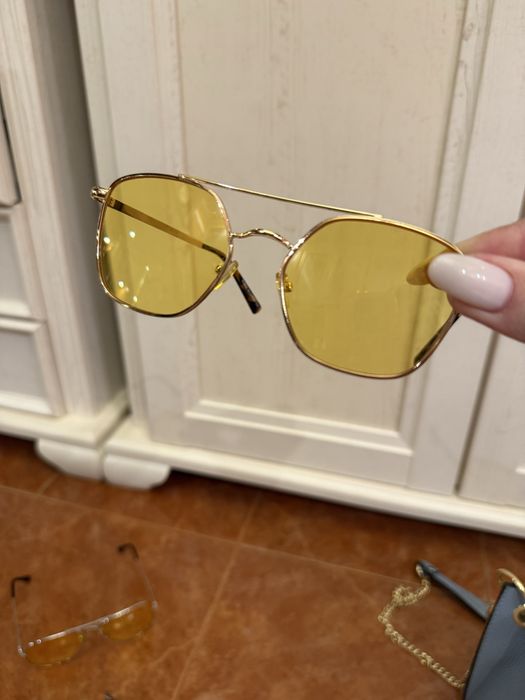 Очки разные новые. Покупала  в разных странах.