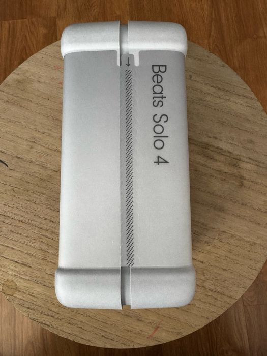 Beats Solo 4 безжични слушалки