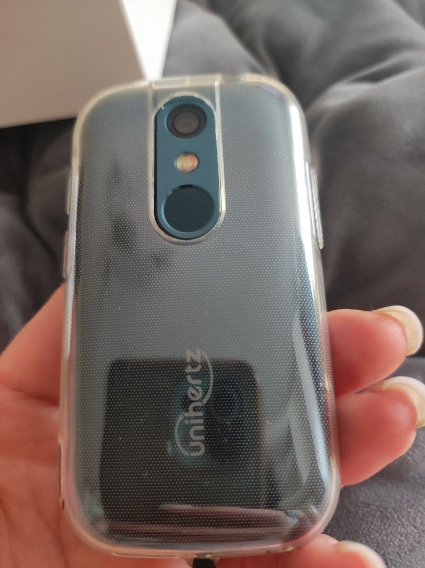 Jelly2 telefon mobil