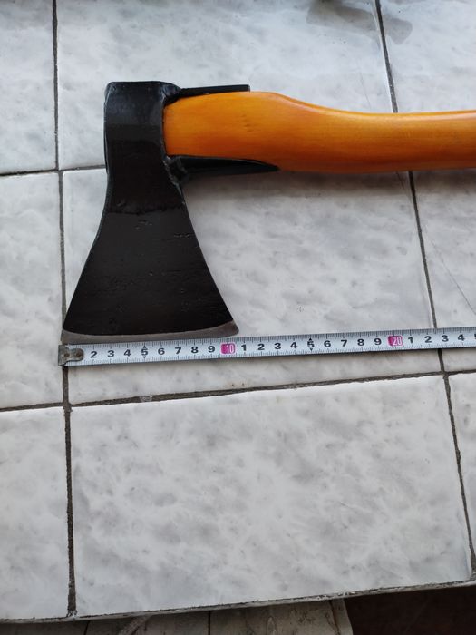 Топор усиленный.