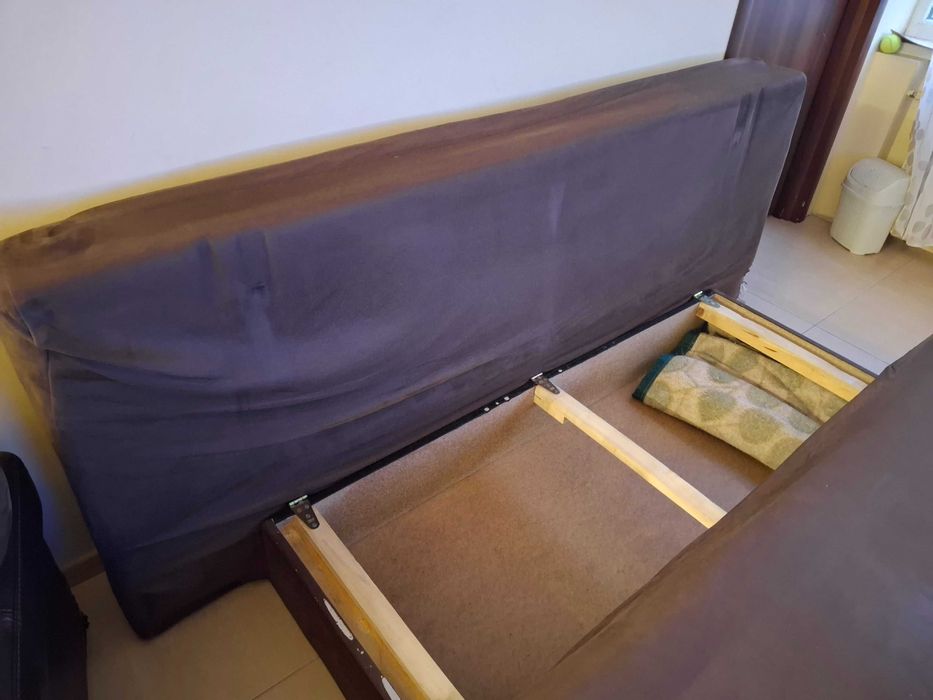 разтегателен диван , ученическо бюро