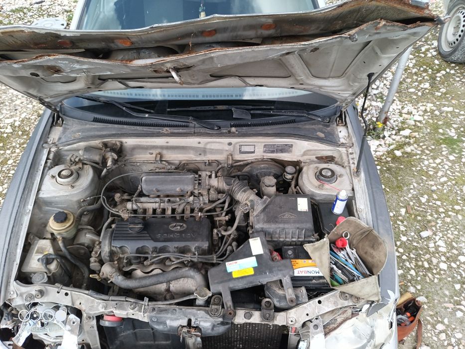 Hyundai Accent 2 - Хюндай Акцент 2 на части