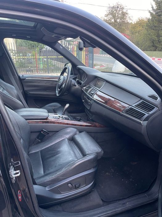 Vând BMW X5 e70 3.0d