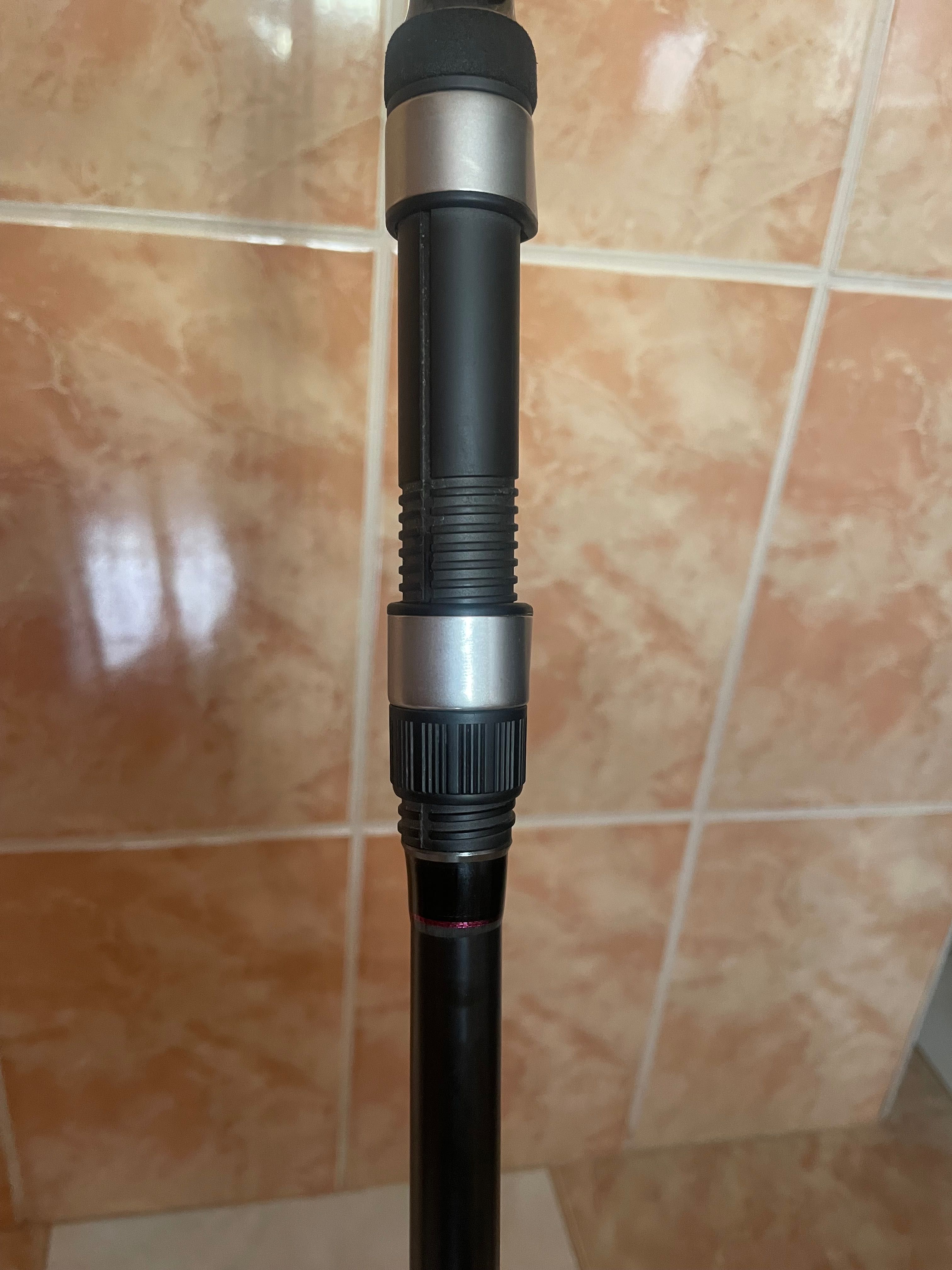 De vânzare 5 lansete Flx 10 model 2023 3.90 , 3.75lb , 3 segmente