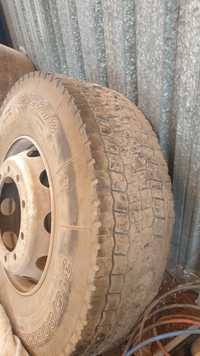 Продам грузовые шины 315/80 R22.5