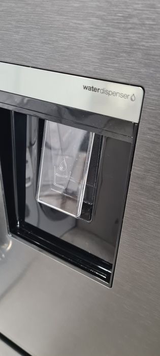 Чисто Нов Комбиниран хладилник с фризер Tehnolux 180см Клас А (D)