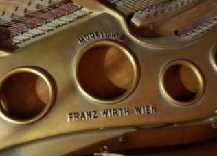 Pian de concert cu coada Franz Wirth