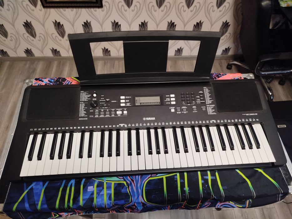 Yamaha PSR E363 синтезатор