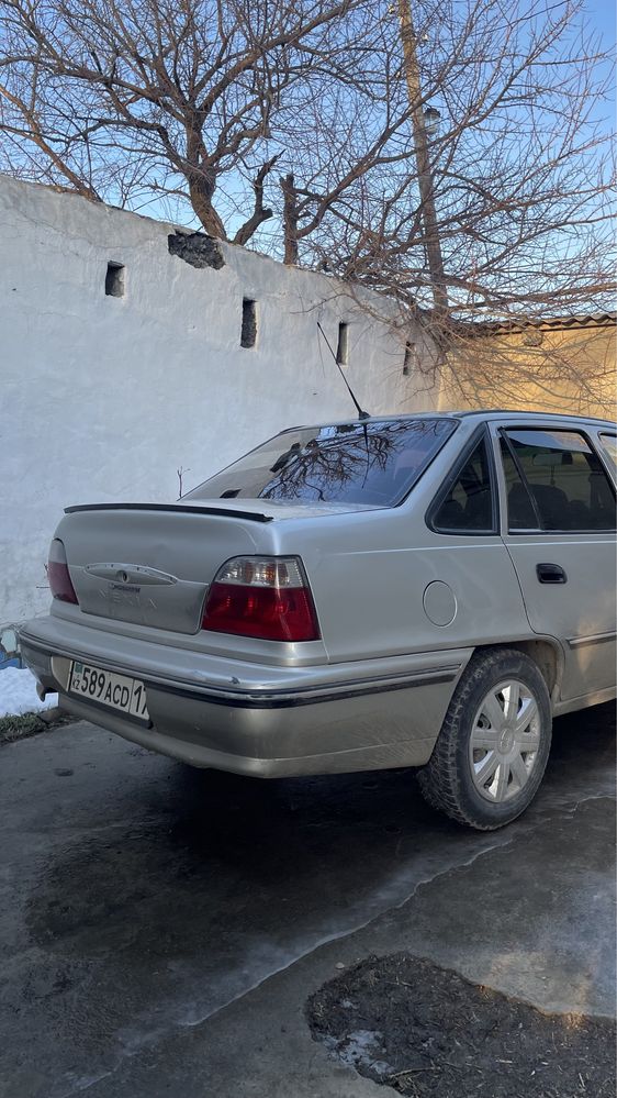 срочно продается Daewoo nexia 1