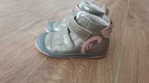 D.D.Step ghete fete Ponte Grey cu pisica marimea 24