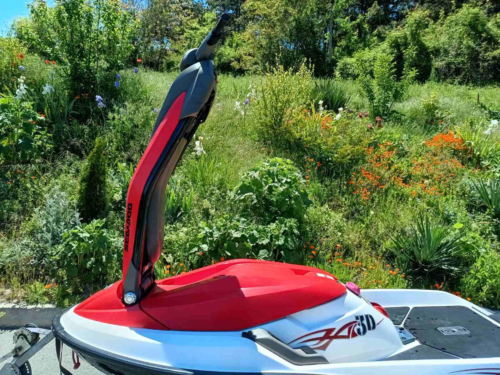 Продавам Джет Bombardier Sea Doo