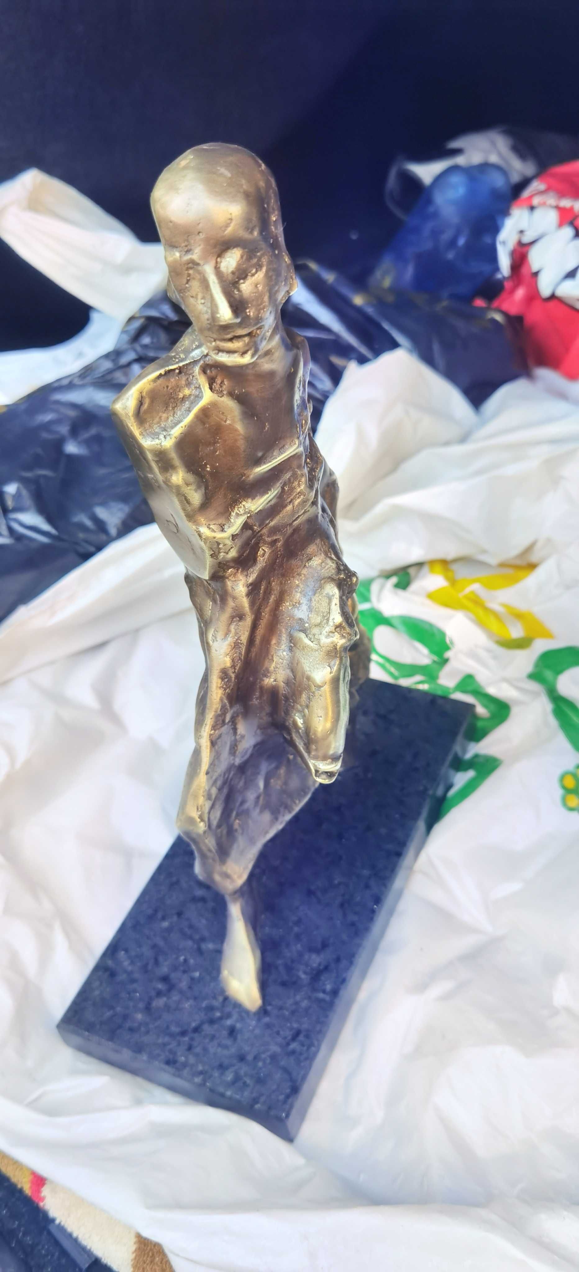 Vind statuie bronz iancut