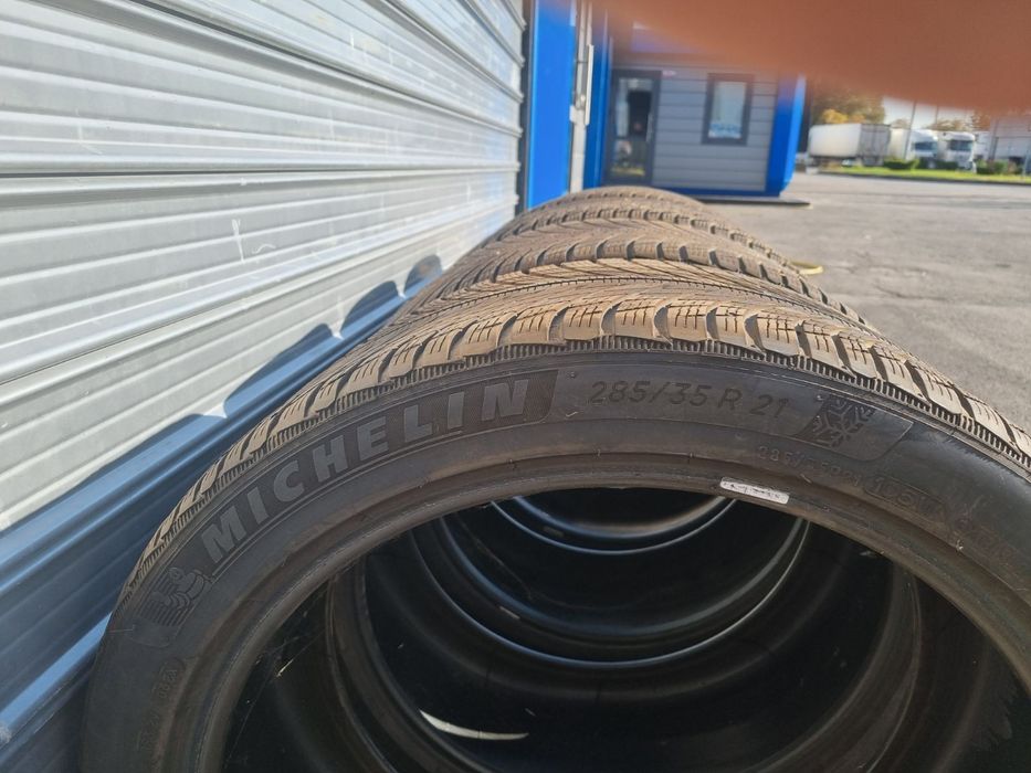 Зимни гуми 255/40/21 и 285/35/21