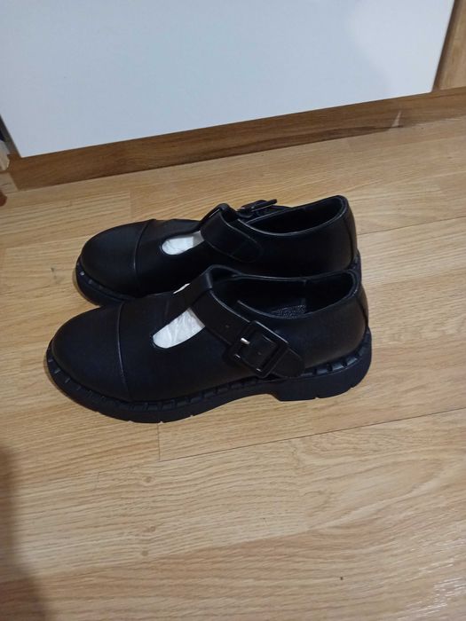 Обувки естествена кожа